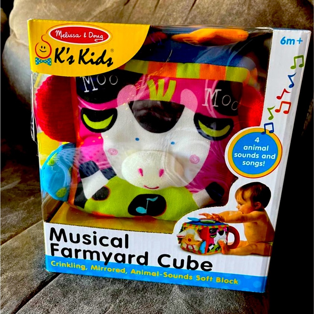 Musical farm yard cube